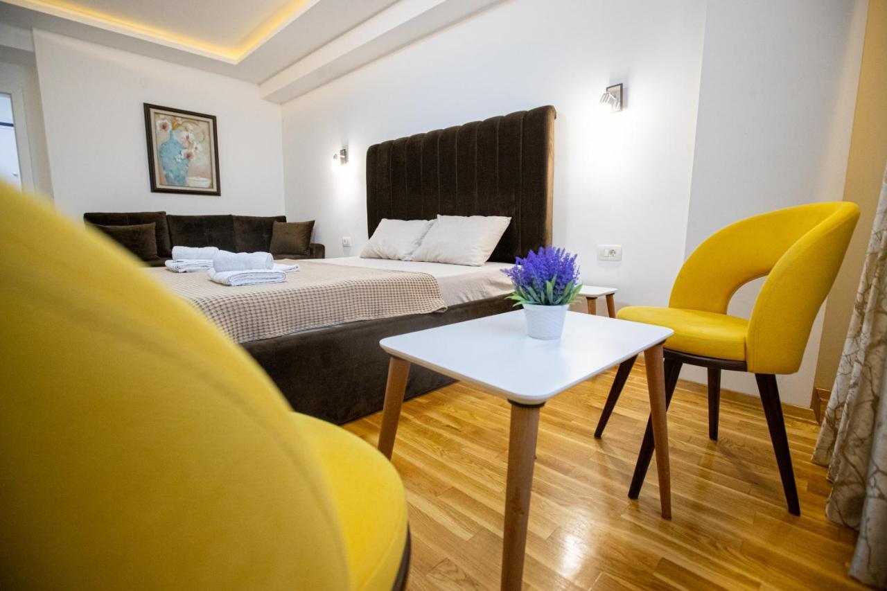 Queens Central Apartments Ohrid Esterno foto