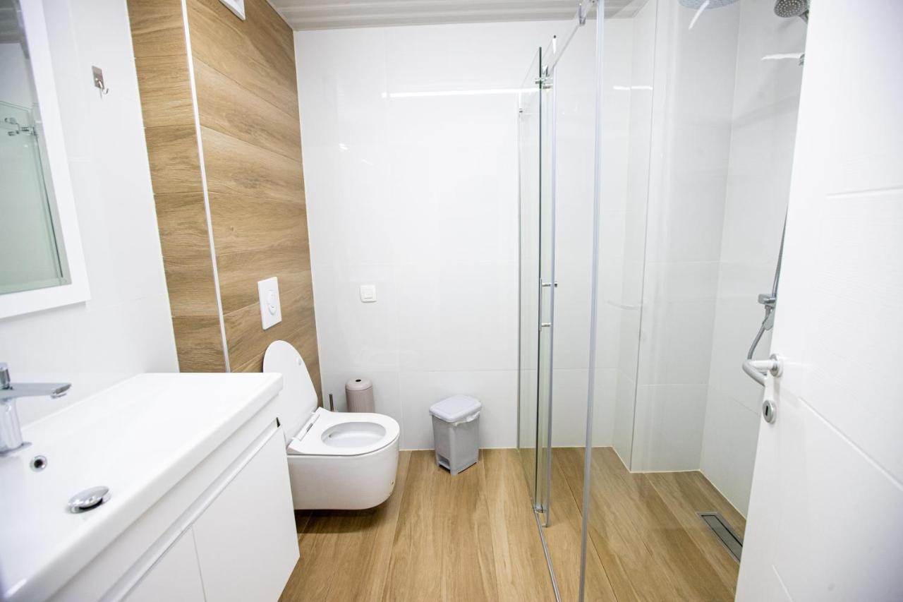 Queens Central Apartments Ohrid Esterno foto