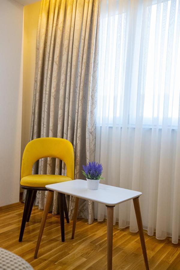 Queens Central Apartments Ohrid Esterno foto