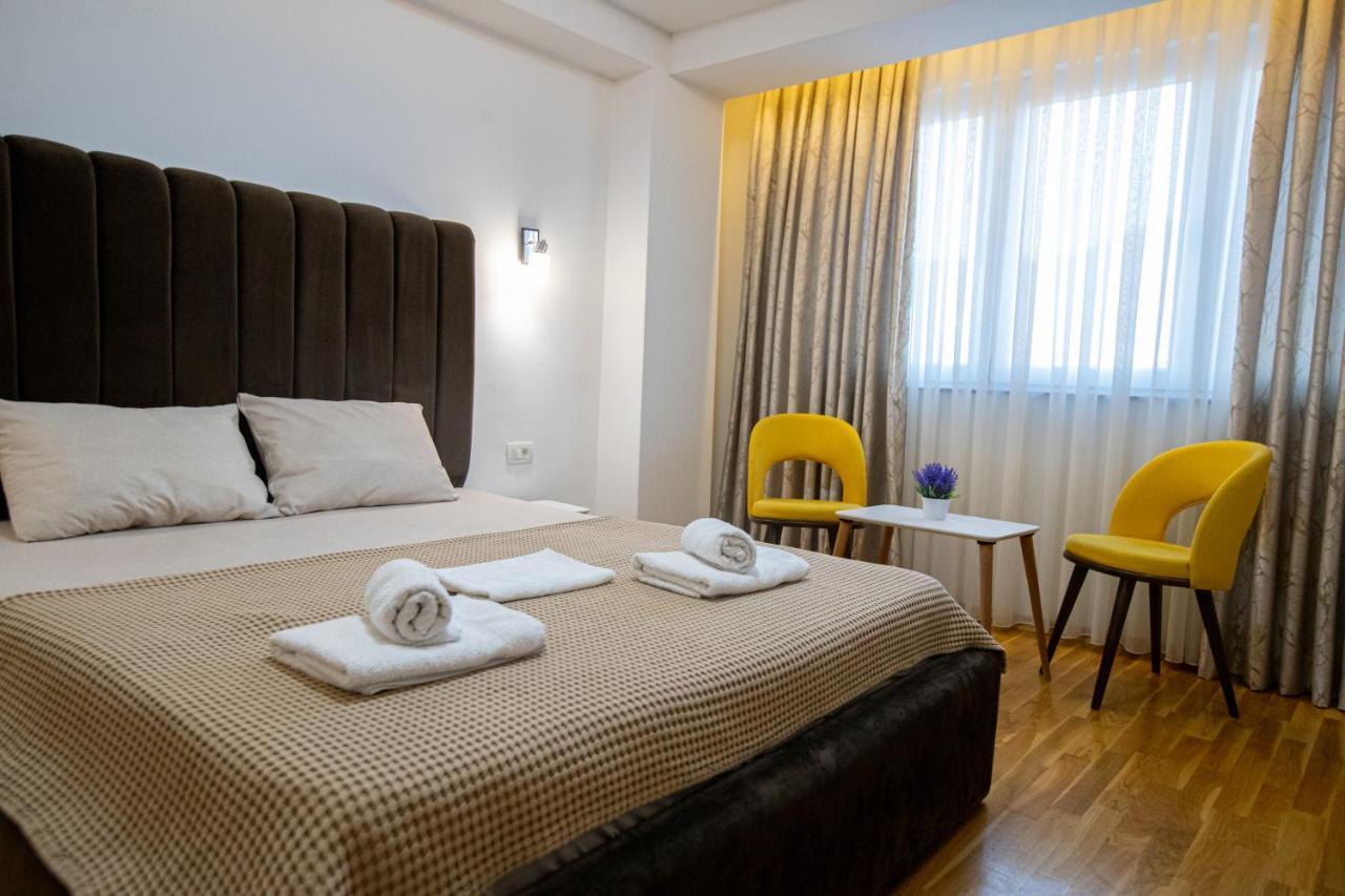 Queens Central Apartments Ohrid Esterno foto